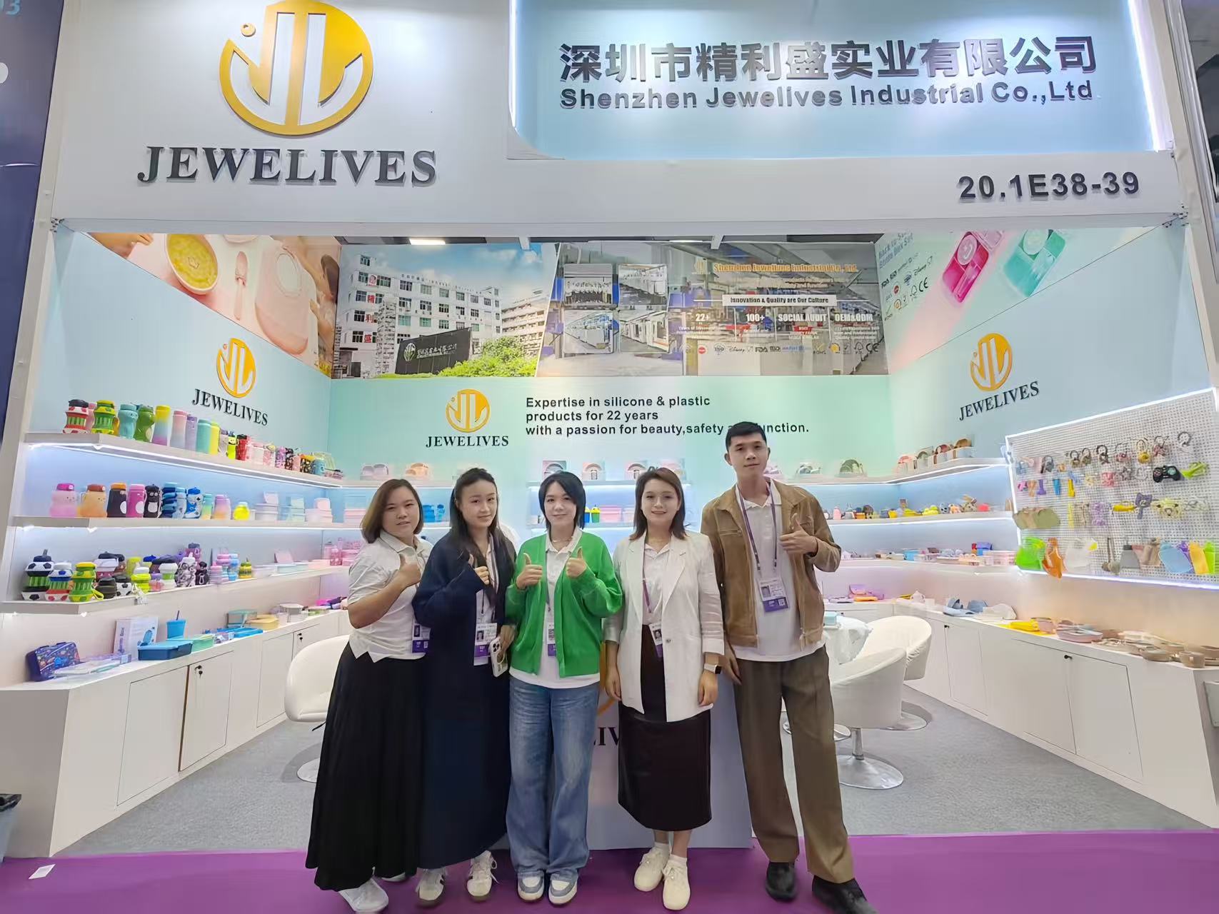 Jewelives Team Photo